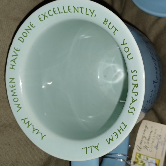 You are an amazing woman mug (010924C). - Picture 4 of 8